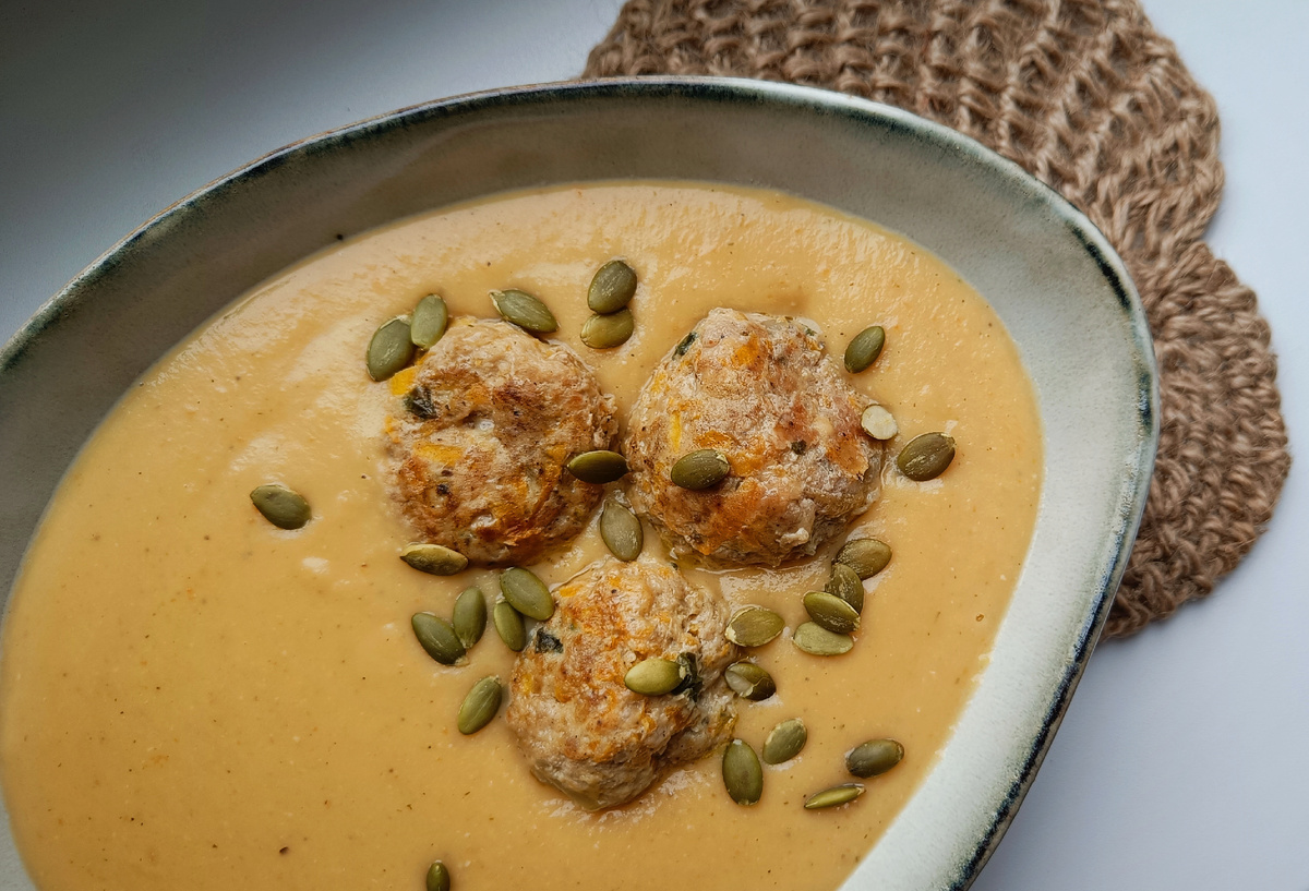 Сочные фрикадельки из индейки с тыквой и сыром