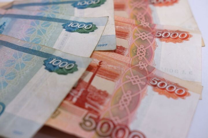 Россия усиливает контроль за безналичными доходами граждан