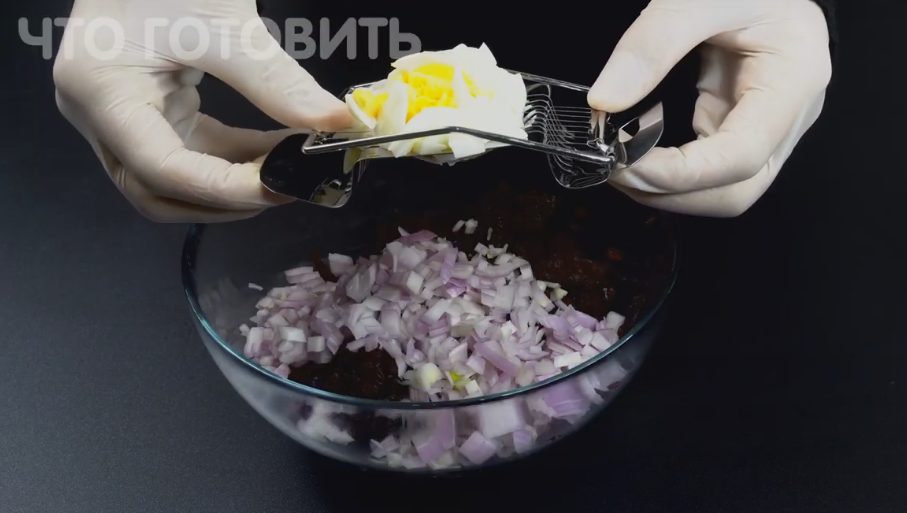 Салат из свеклы с яйцами