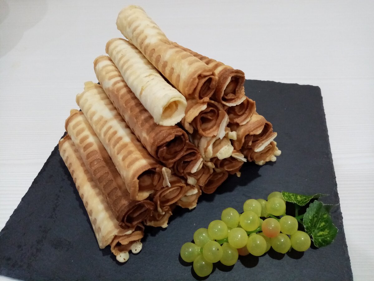 Возвращение любимого десерта: хрустящие вафельные трубочки поднимают настроение