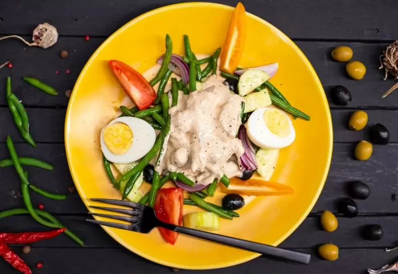 Салат Нисуаз: французский классик с нотками современности