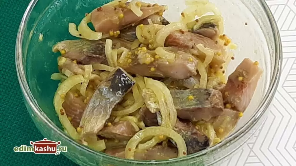 Неповторимая закуска: селедка в горчичном соусе