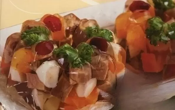 Мясное заливное с говядиной и курицей: кулинарный шедевр для любого стола