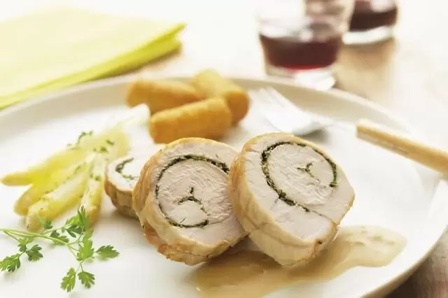 Загадка на ужин: рулетики с сюрпризом, которые впечатляют
