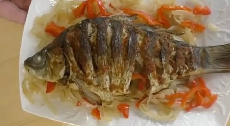 Секрет приготовления карпа без лишних костей и запаха