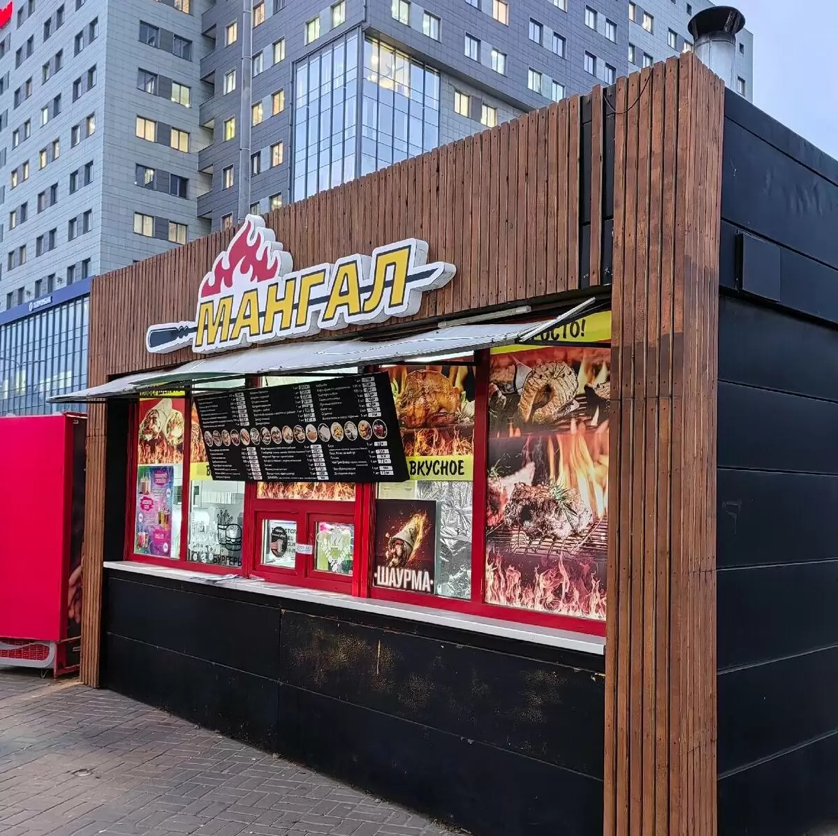 Удобное место в центре города: как пауза на три месяца объясняет смысл выборов быта