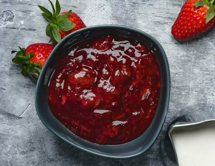 Клубничное наслаждение: пять уникальных рецептов варенья, которые стоит попробовать