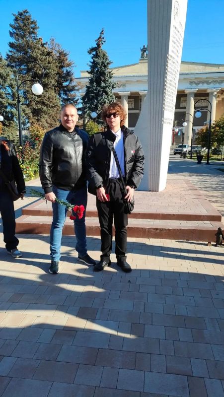 Сегодня, 29 октября, в нашей стране отмечается День рождения комсомола Сегодня, 29 октября, в нашей стране отмечается День рождения комсомола